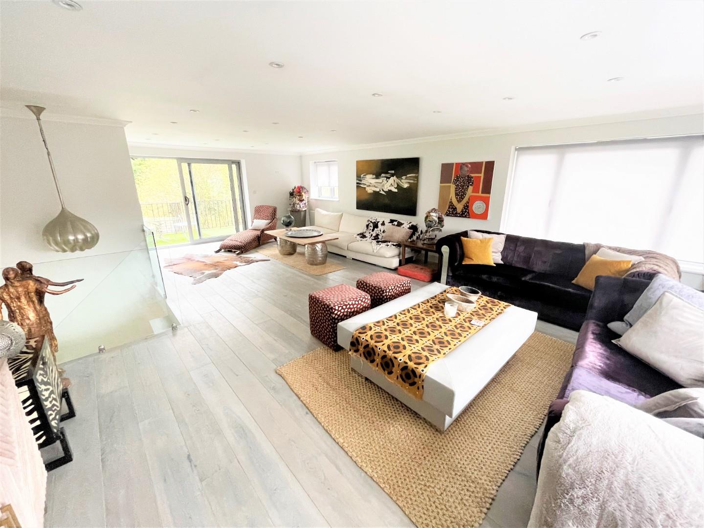 Quinta Drive, Arkley
